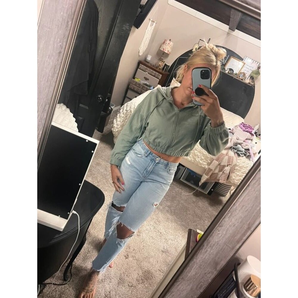 90 degrees by reflex zip up green hoodie cropped